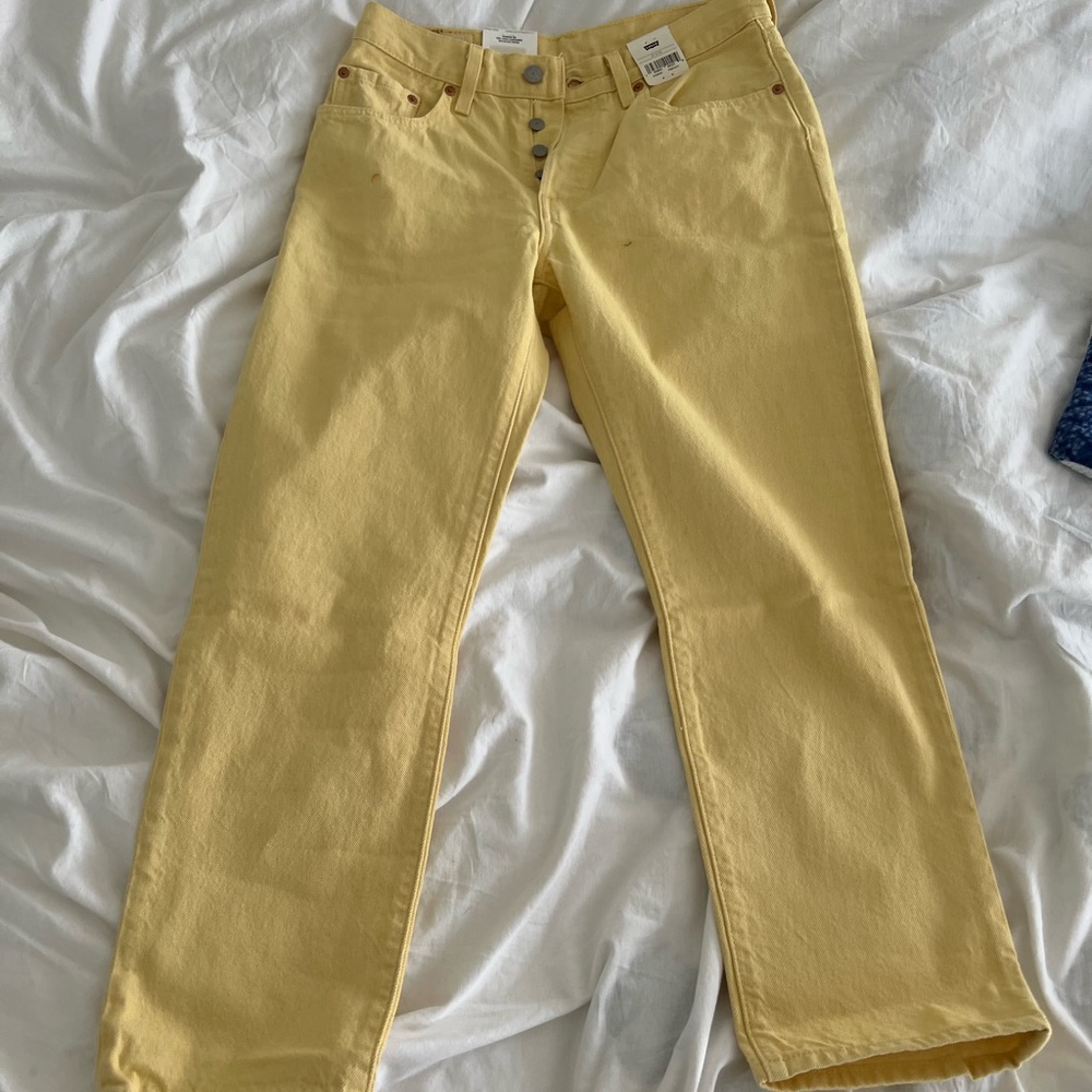 Unused levi’s yellow jeans